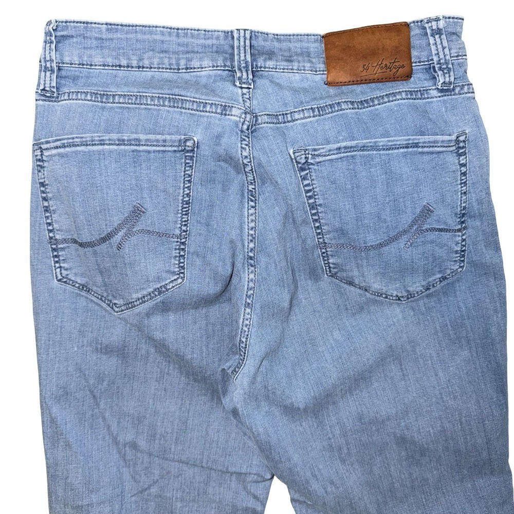 34 Heritage Charisma Comfort-rise, Classic Jeans 32x31 - Picture 4 of 6